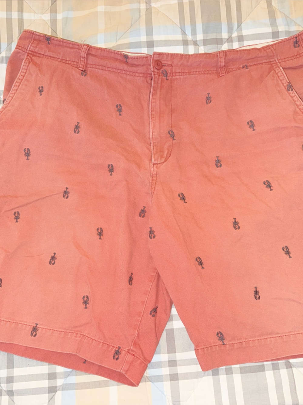 Old Navy Coral Shorts with Lobsters embroidered. 44w RARE